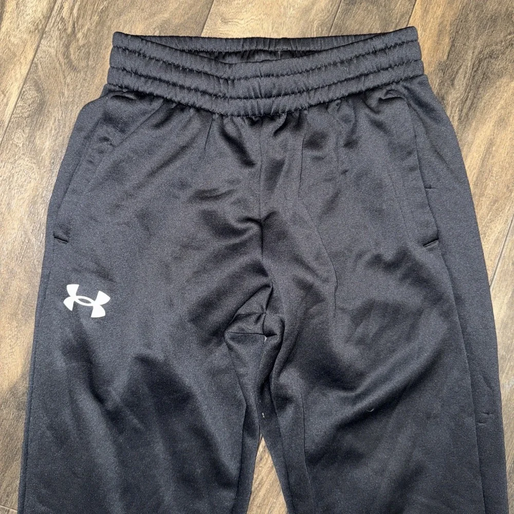 Under‎ Armour Loose Fit Black Sweatpants Fleece Lined Athleticwear Men's Small